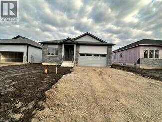 Building Photo - 155 Ellen St