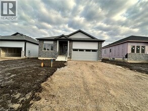 Building Photo - 155 Ellen St