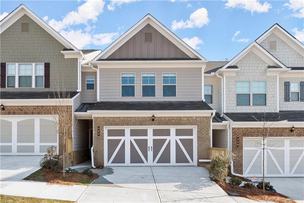 Foto principal - 360 Cherryhill Ln