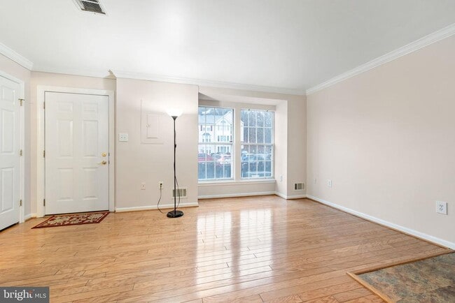 Foto del edificio - 9215 Cardinal Forest Ln