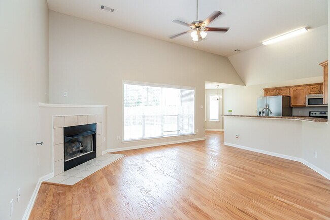 Foto del edificio - 50 Willow Crest Cove