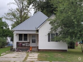 Building Photo - 1006 S 4th St