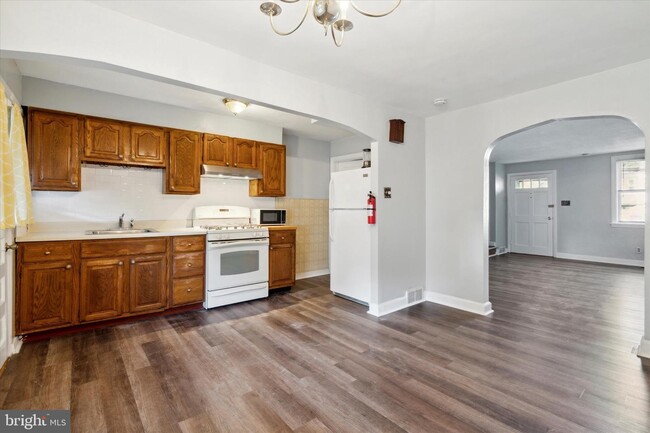 Building Photo - 620 MacDade Blvd