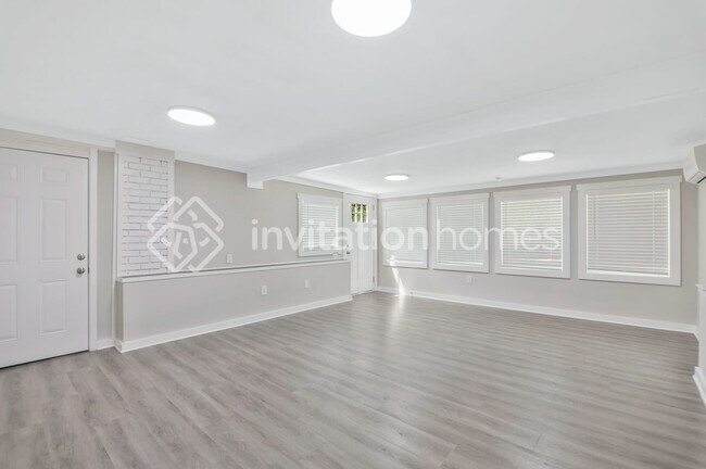 Building Photo - 140 Trickum Hills Dr
