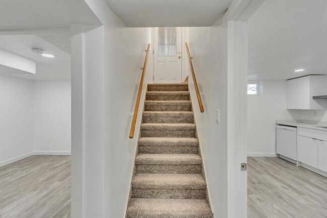 Building Photo - 235 N 800 E