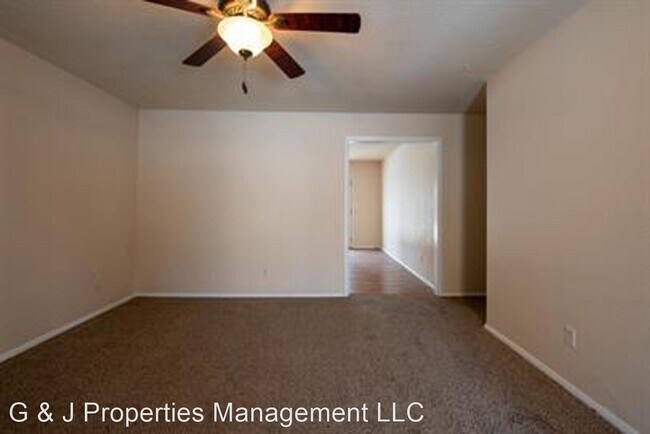 Building Photo - 3 br, 2 bath House - 1340 E. Sunset