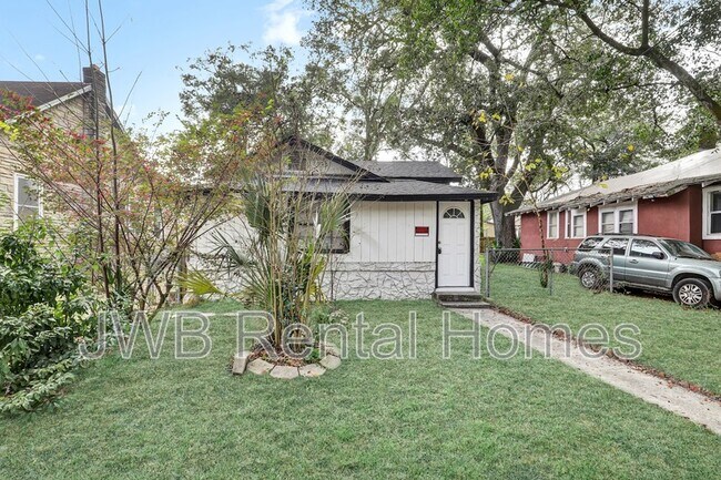 Foto del edificio - 1230 E 14th St