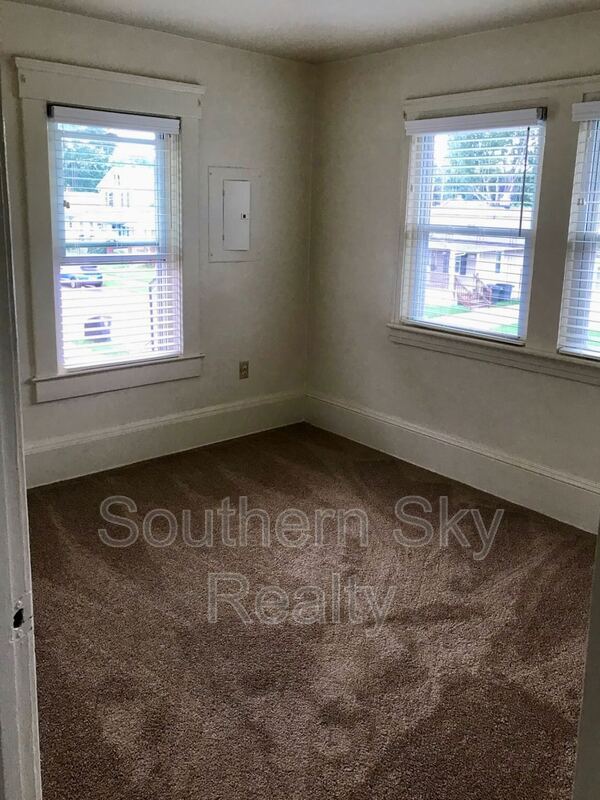 Foto del edificio - 861 Wyley Ave
