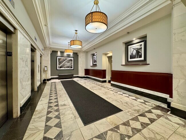 Foto del edificio - 40 E 9th St