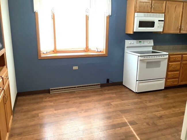 Building Photo - Single Family Home