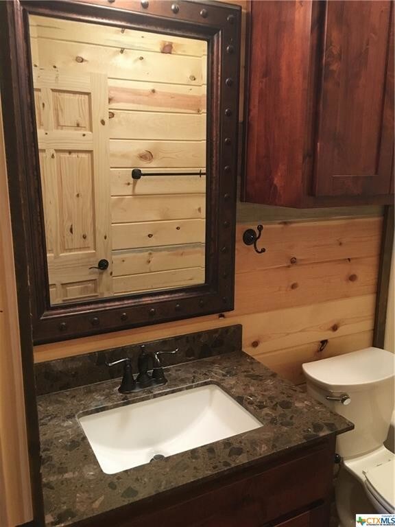 Foto del edificio - 305 Rocking M Rd