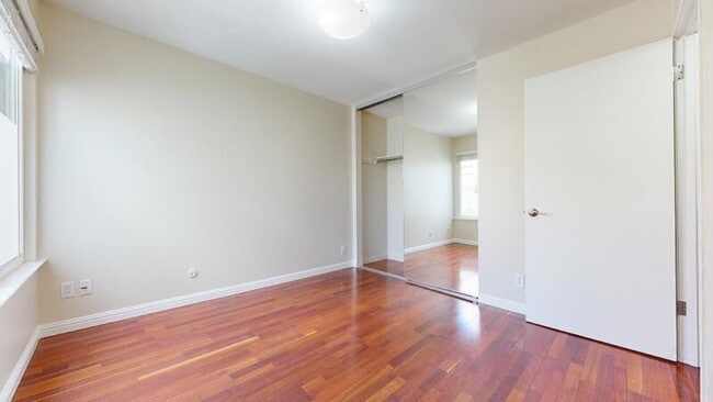 Building Photo - 159 Blake St