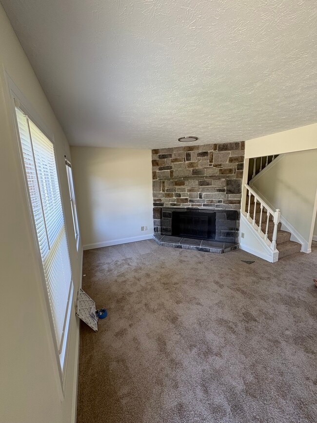 Building Photo - 7977 Tall Timbers Dr