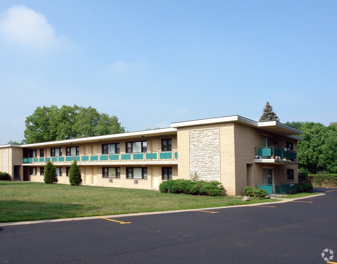 Building - 78 Glendale St