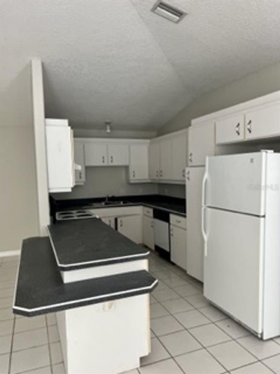 Foto del edificio - 246 Coral Reef Ct N