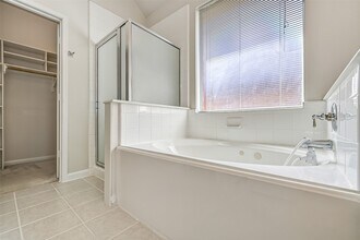 Building Photo - 16814 Tower Ridge