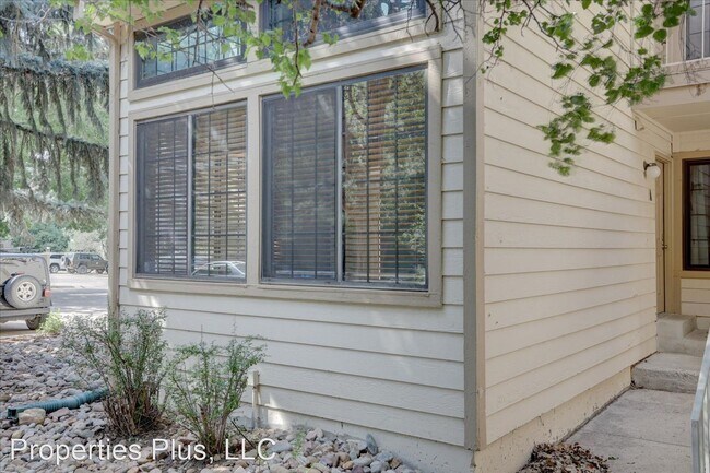 Foto del edificio - 2 br, 2 bath House - 4837 White Rock Cir, ...