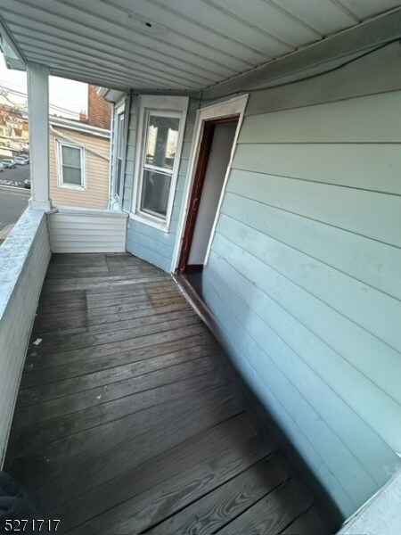 Building Photo - 368 Paxton St