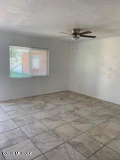 Building Photo - 4634 E Montecito St