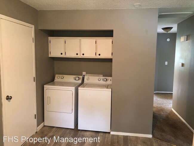 Foto del edificio - 4 br, 2 bath House - 928 N Glenn Ave