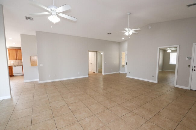 Building Photo - 66617 San Diego Dr