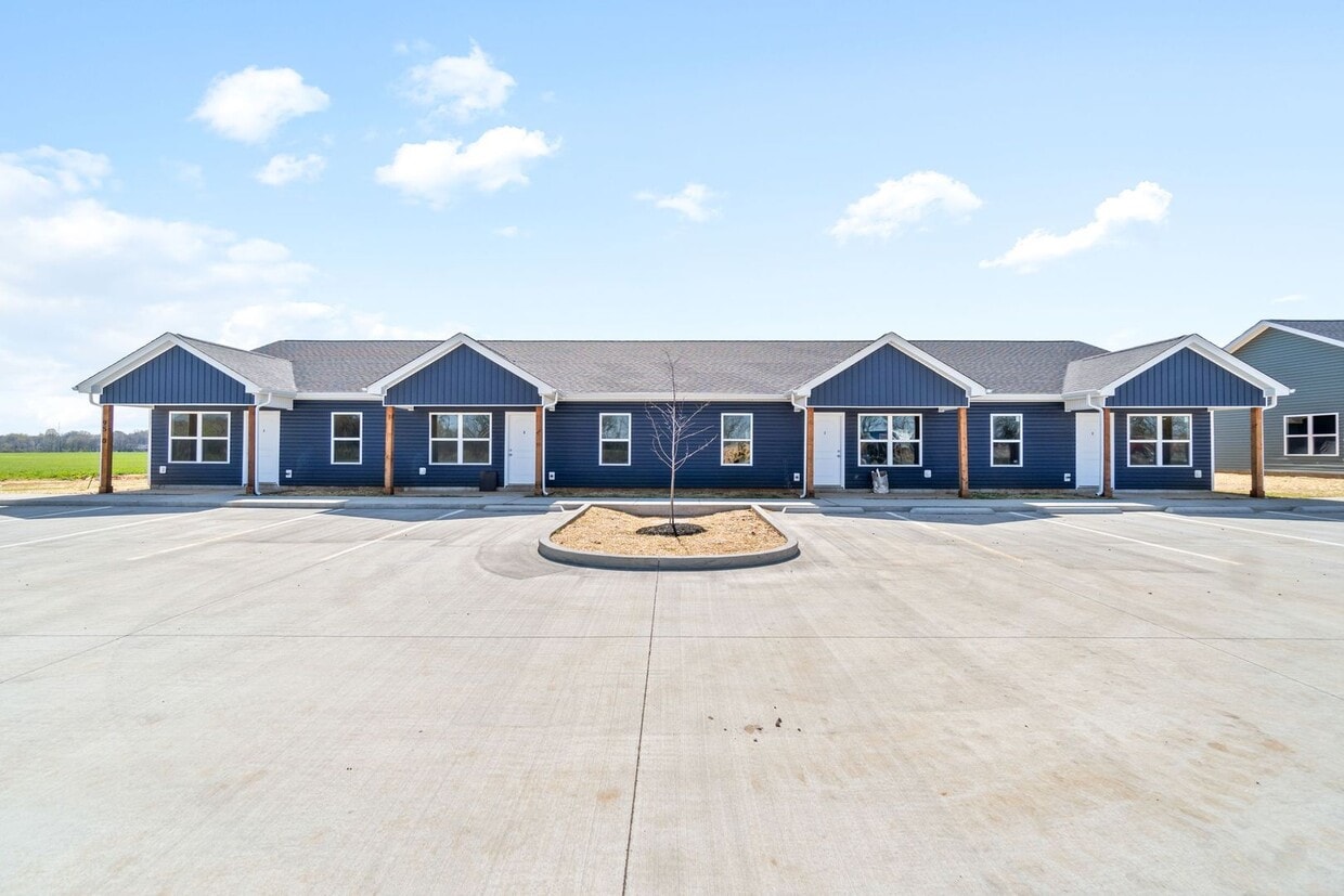 Primary Photo - Brand New Unit in Guthrie, KY