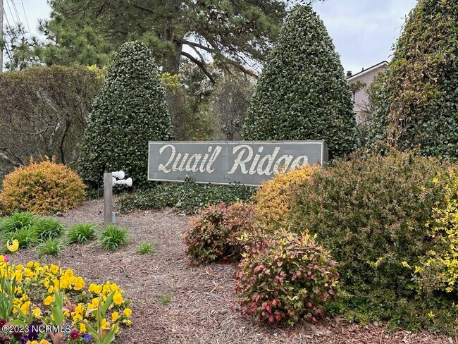 Foto del edificio - 1853 Quail Ridge Rd