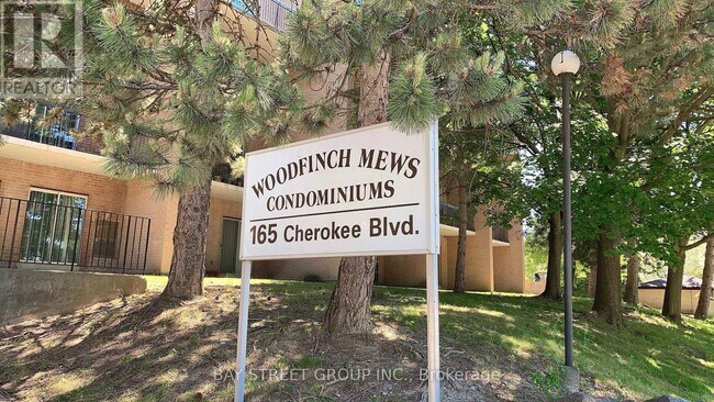 Photo du bâtiment - 165-165 Cherokee Blvd