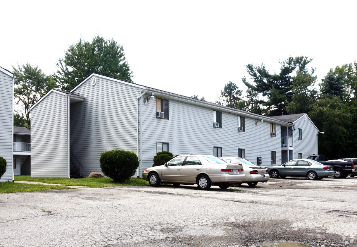 516520 Massillon Rd, Akron, OH 44306 Apartments in Akron, OH