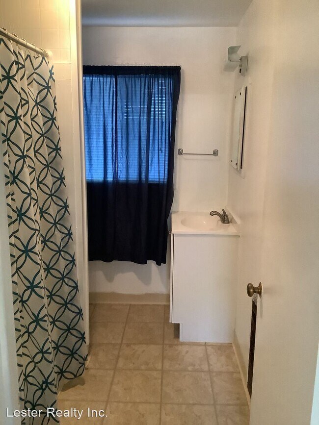Foto del edificio - 1 br, 1 bath House - 3821 Crest St.