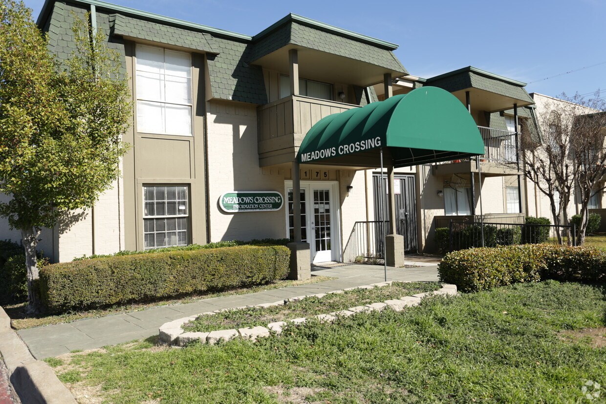 Meadows Crossing Apartments Dallas, TX