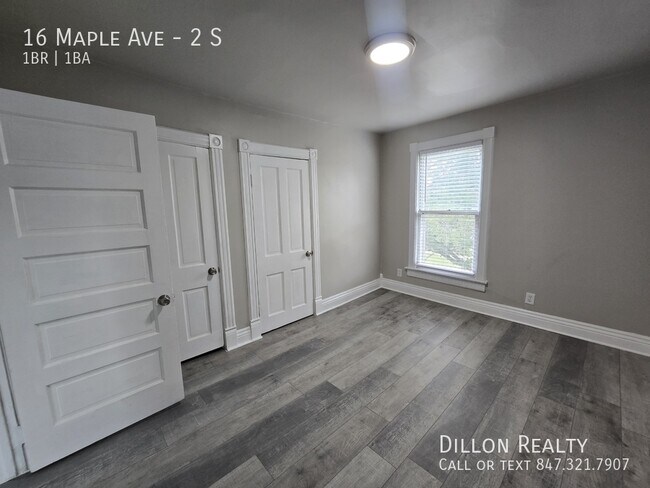 Foto del edificio - 16 Maple Ave