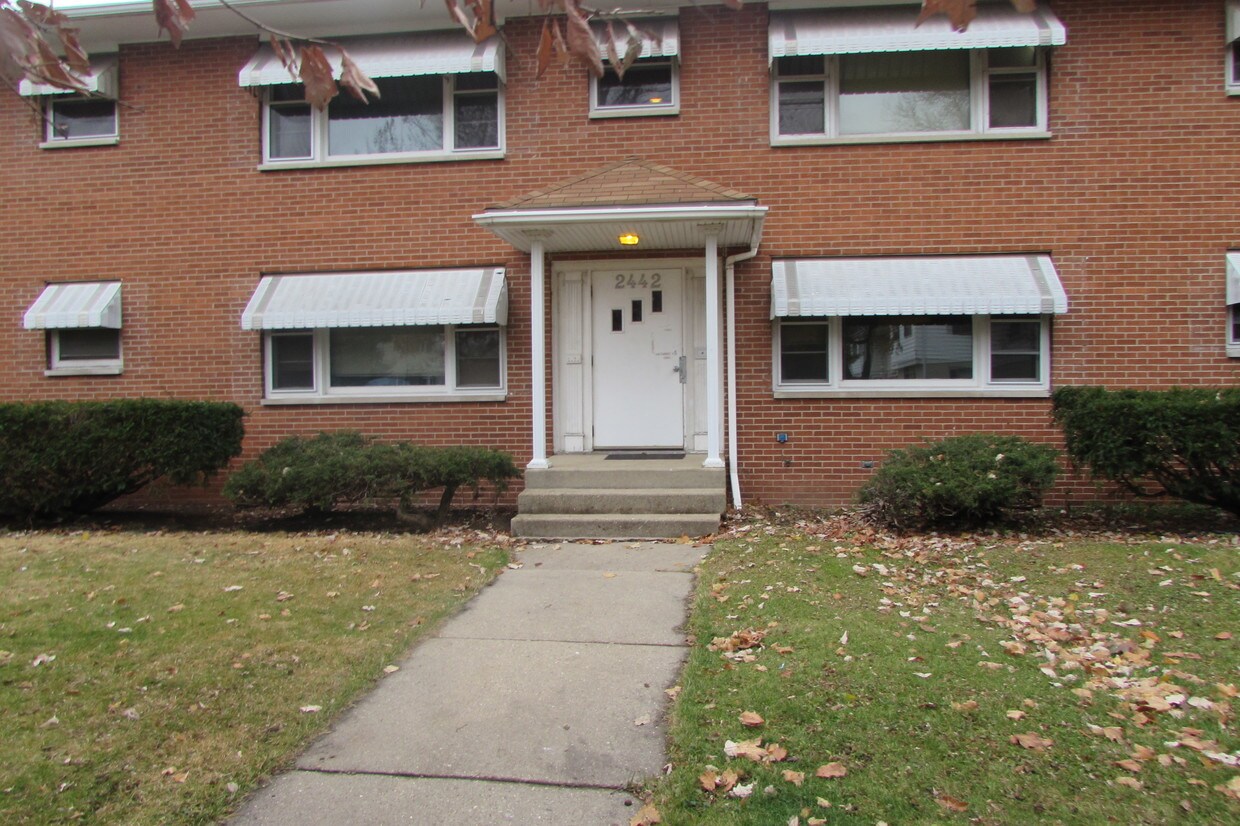 Primary Photo - 2442 Fiedler Ln