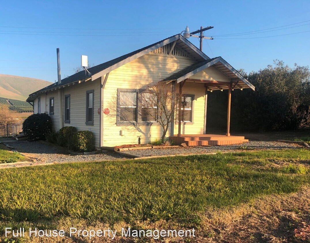 Primary Photo - 2 br, 1 bath House - 2048 Hillcrest