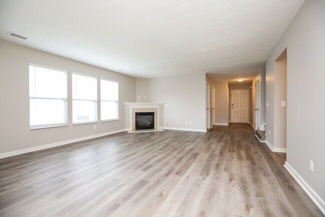 Foto del edificio - 352 Stewart Springs Dr