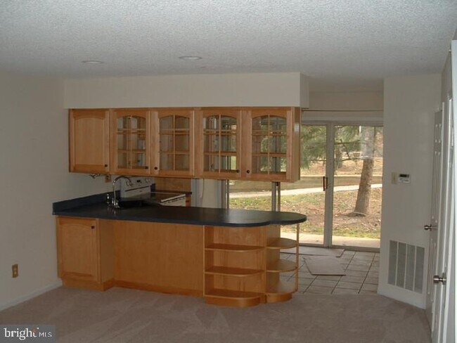 Building Photo - 321 Headhouse Ct