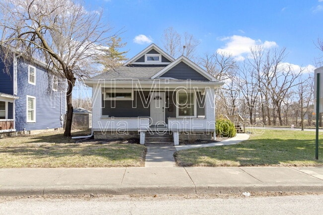 Building Photo - 1701 Barth Ave