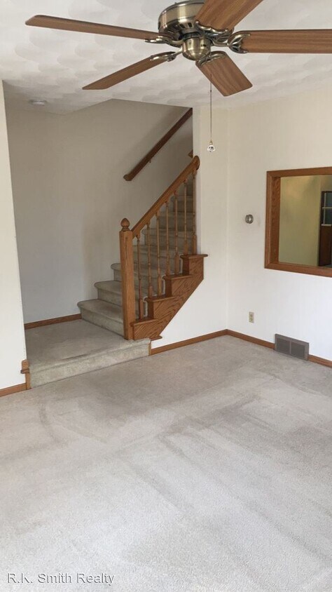 Primary Photo - 2 br, 1.5 bath House - 2100 Holiday Drive