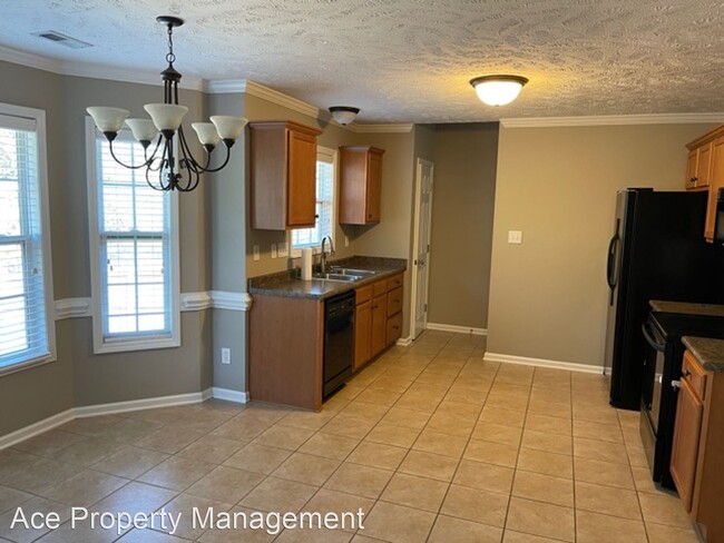 Building Photo - 3 br, 2 bath House - 2336 Saltwood Road