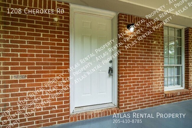 Building Photo - 1208 Cherokee Rd