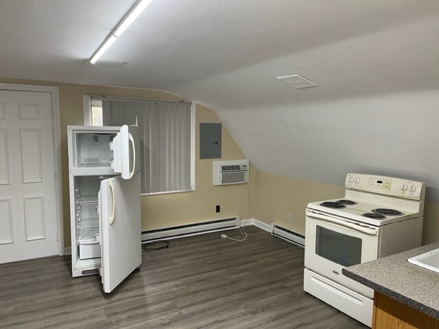 Foto del edificio - 440 N Main St
