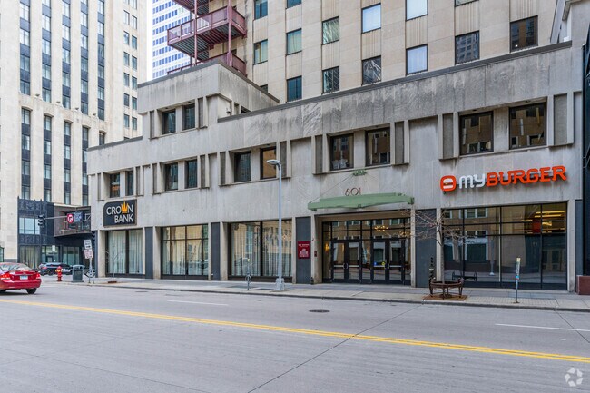 Building Photo - 601-607 Marquette Ave