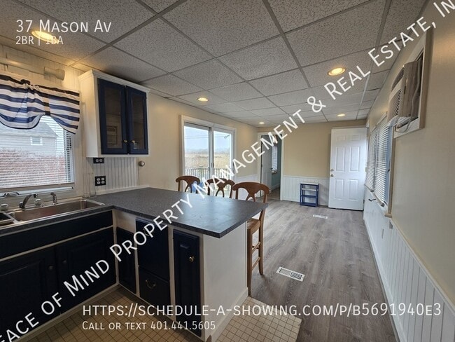 Building Photo - 37 Mason Ave