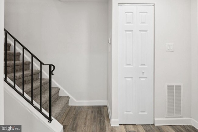 Building Photo - 6455 Birch Leaf Ct