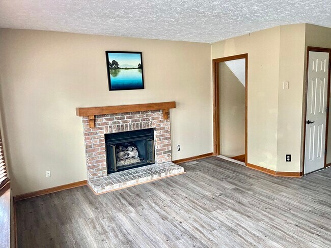Building Photo - 1138 Anthrop Dr