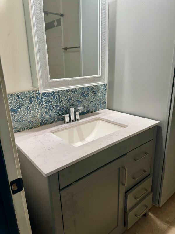 Foto del edificio - 315 N Mission Rd