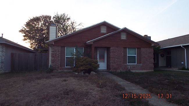 Photo - 7257 Fernview House