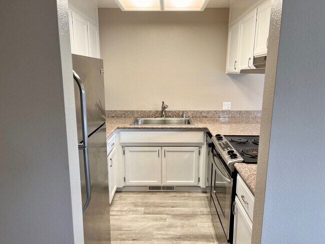 Foto del edificio - 837 Maria Ln