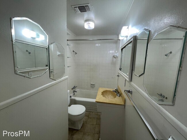 Building Photo - 2 br, 1 bath House - 115 E. Tennie Street