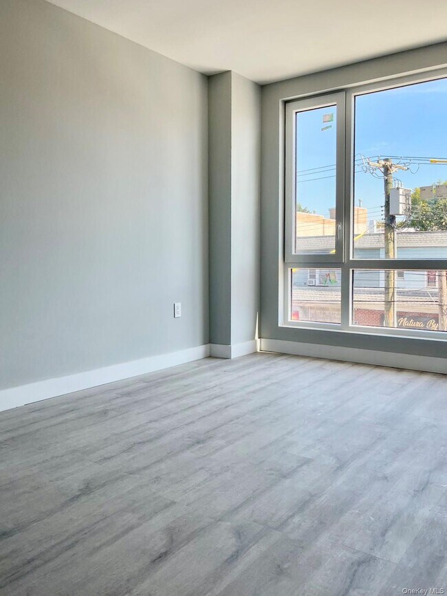 Foto del edificio - 20-22-22 College Point Blvd